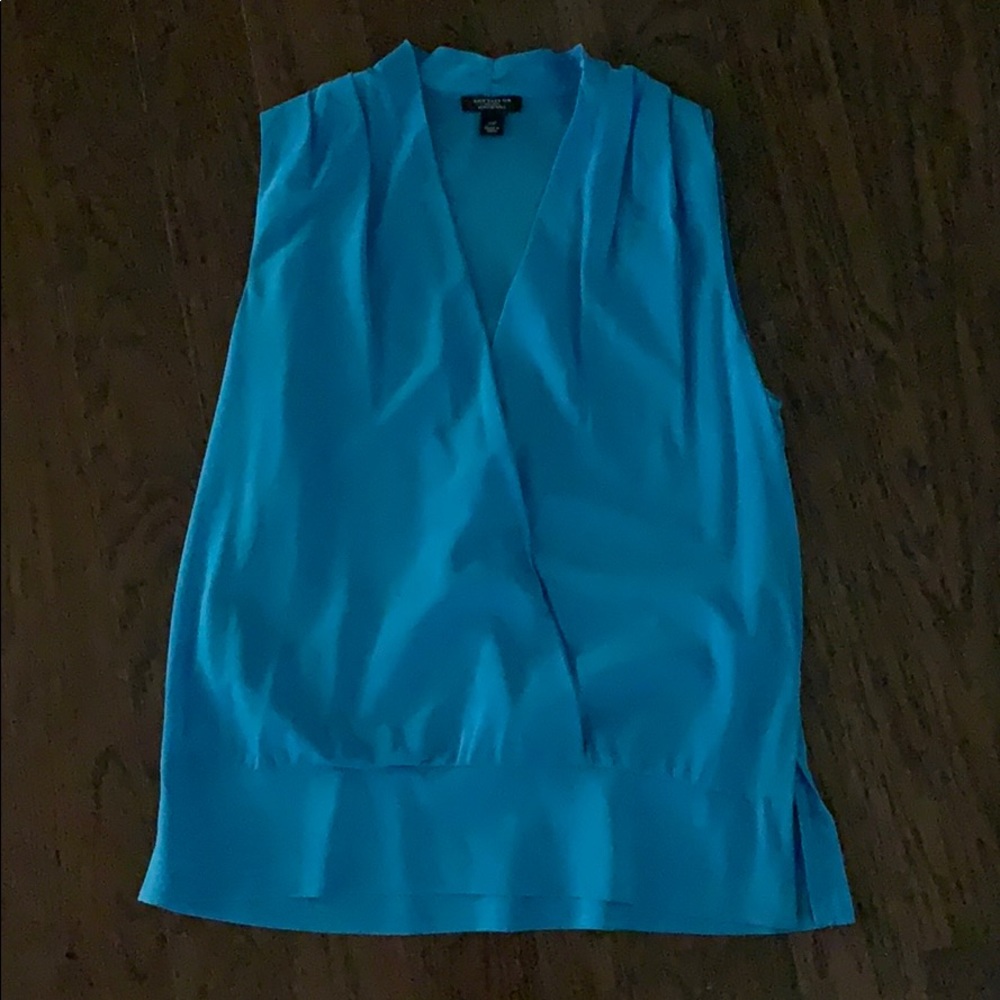 Anne Taylor blue tank top